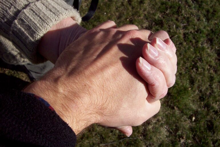 holding hands, healing, spiritual healing