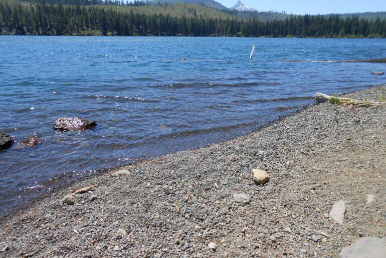 lake, suttle lake, high alpine, rocky beach